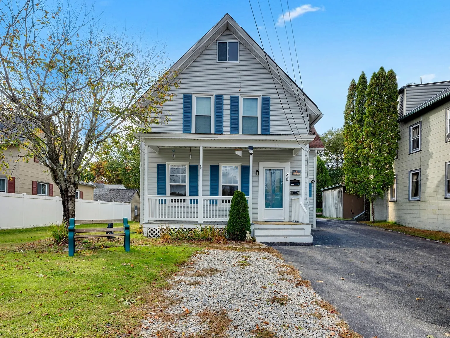 3 bed, 1.0 bath, 1088 sqft, $2,100 — Photo 1