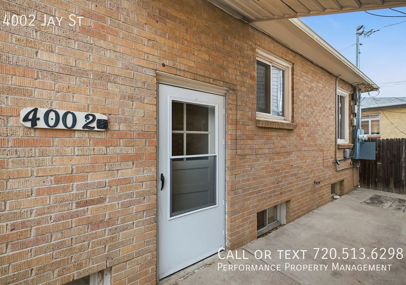 Spacious 2-Bedroom Apartment with New Carpet in Convenient Wheat Ridge Location — Photo 1