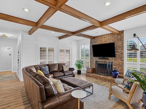 4th image of 1420 Danube Ln