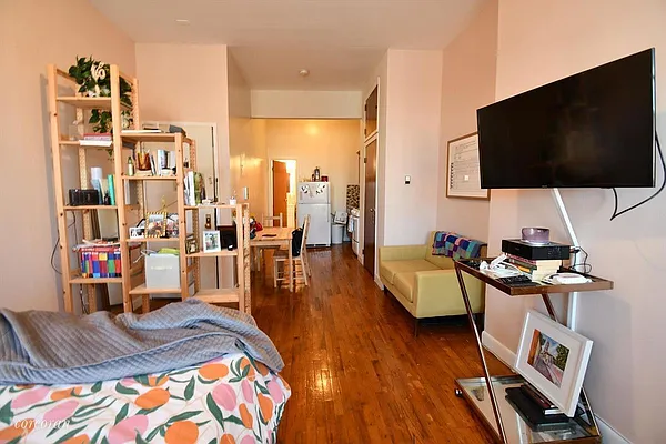 Rented by Corcoran | media 9