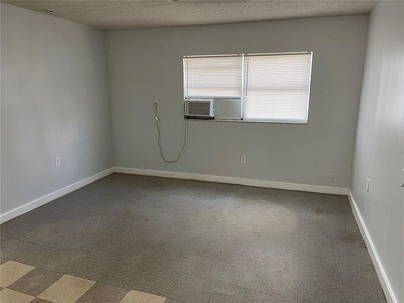 3rd image of 1103 E 143rd Ave #202