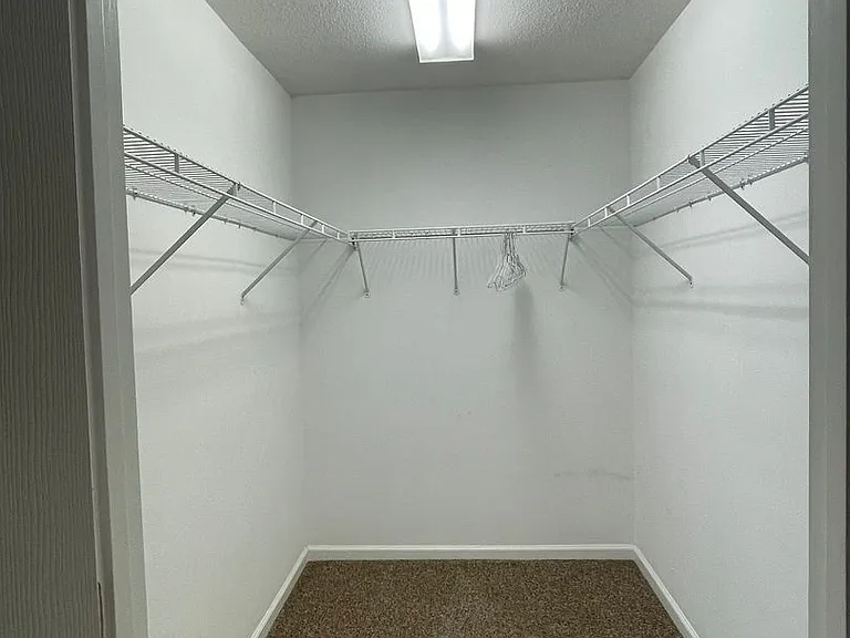 2037-2097 Pear Tree Ct — Photo 8