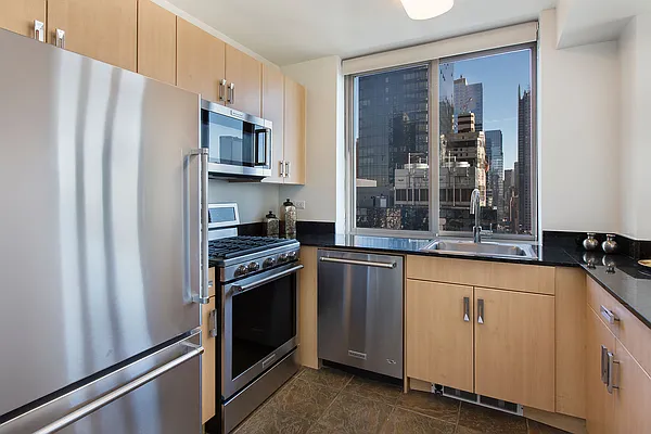 Rented by Alignment NY LLC | media 28