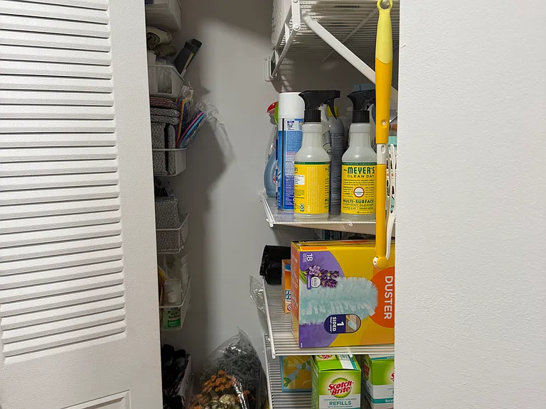 Entrance closet