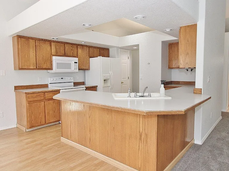 12053 W Hickory Dr — Photo 7