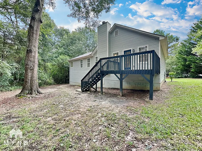 93 Deidre Ct — Photo 18