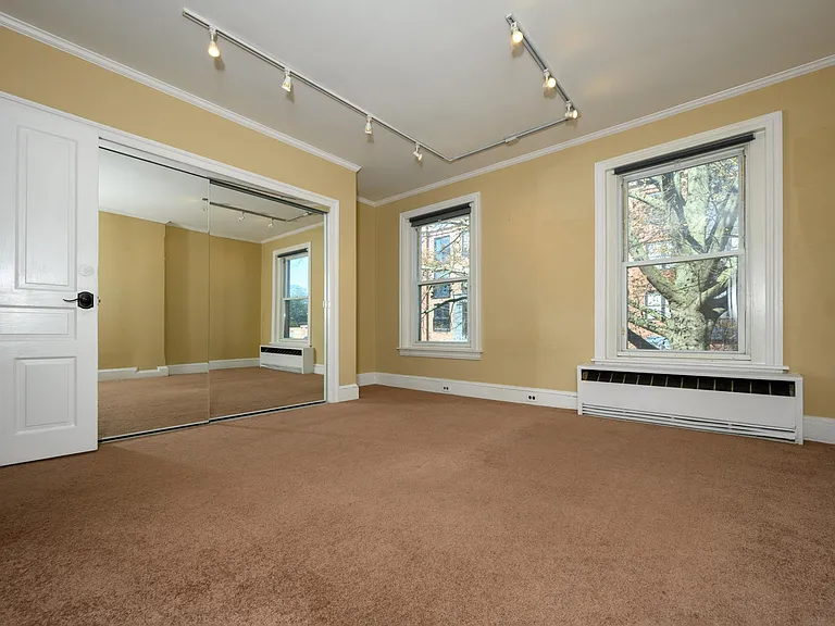 210 E Gay St — Photo 9