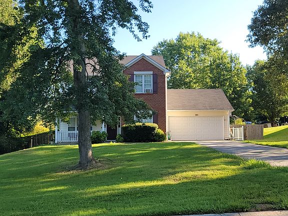 2nd image of 454 Fieldgreen Dr