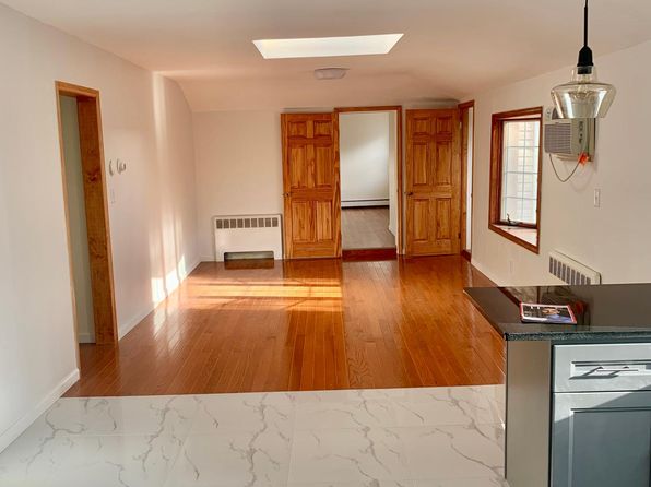 1652 Stewart Ave FLOOR 2
