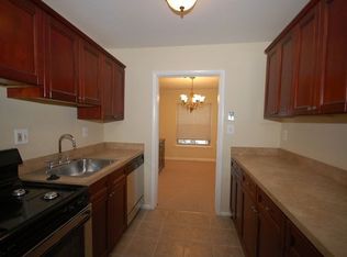 3825 Saint Barnabas Rd #T, Suitland, MD 20746