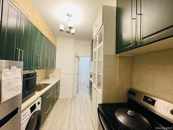 4th image of 68-68 76th Street
