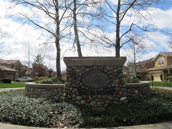 2nd image of 1626 Mendes Ct