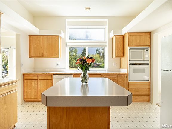 2nd image of 5629 91st Ave NE
