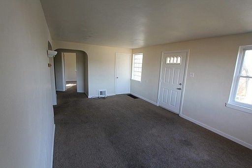 3rd image of 335 McCutcheon Ln