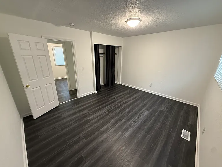 8830 Balmoral St — Photo 18
