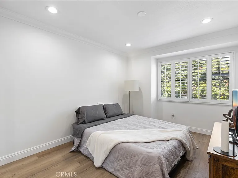 16702 Newberry Ln — Photo 14