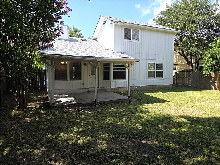 1600 Hollow Tree Blvd — Photo 36