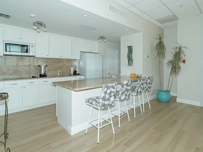 1700 Benjamin Franklin Dr #11B — Photo 24