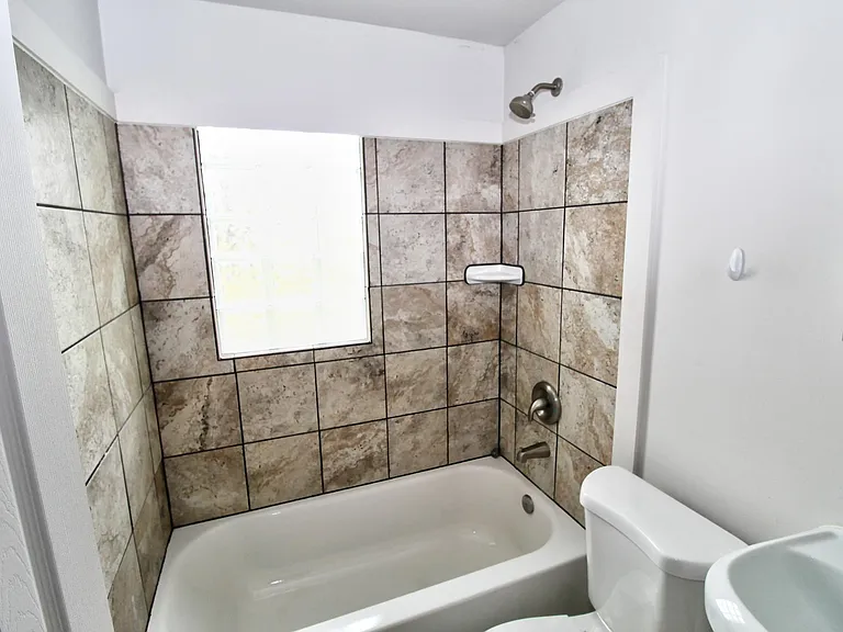 11125 Youngstown Pittsburgh Rd #1 — Photo 9