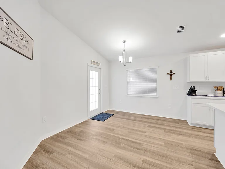 1072 Aruba Ave — Photo 23