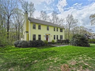 14 Sherwood Ln, Marlborough, CT 06447