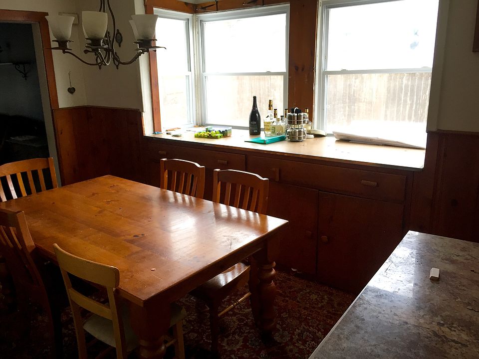 1st image of 3230 Tennyson Sq