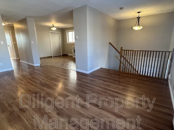 751 Mountain Ash Rd, Peterborough, ON K9J 8K1