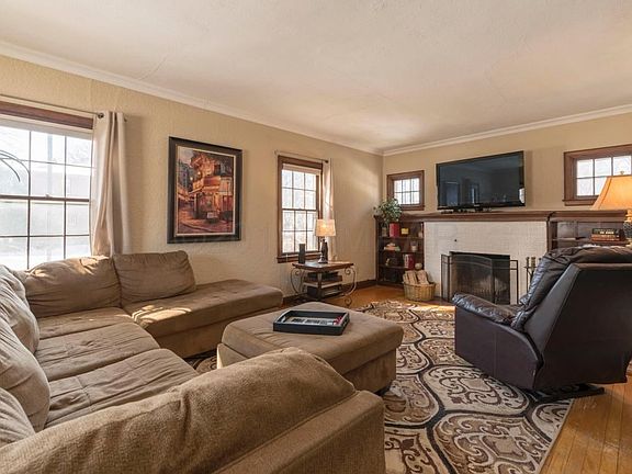 1219 6th St S Fargo, ND-1