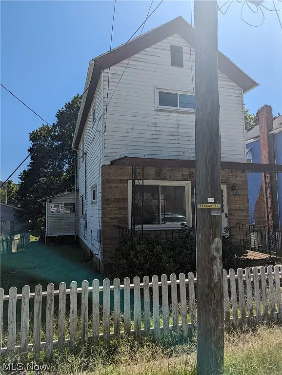 1722 Park Ave photo 1