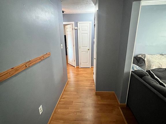 3rd image of 621 S Proctor Blvd