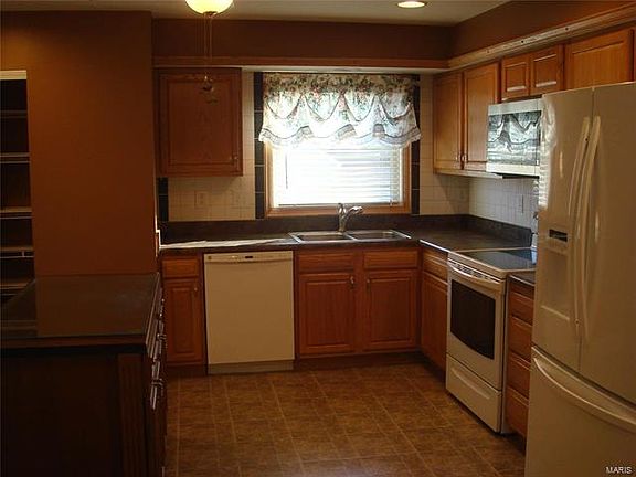 2nd image of 1011 N Washington Ave