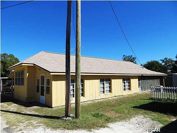 2nd image of 314 Carol Pl