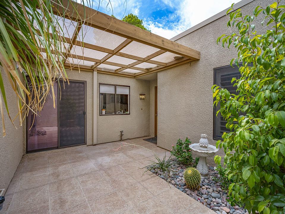 1st image of 72299 Canyon Ln