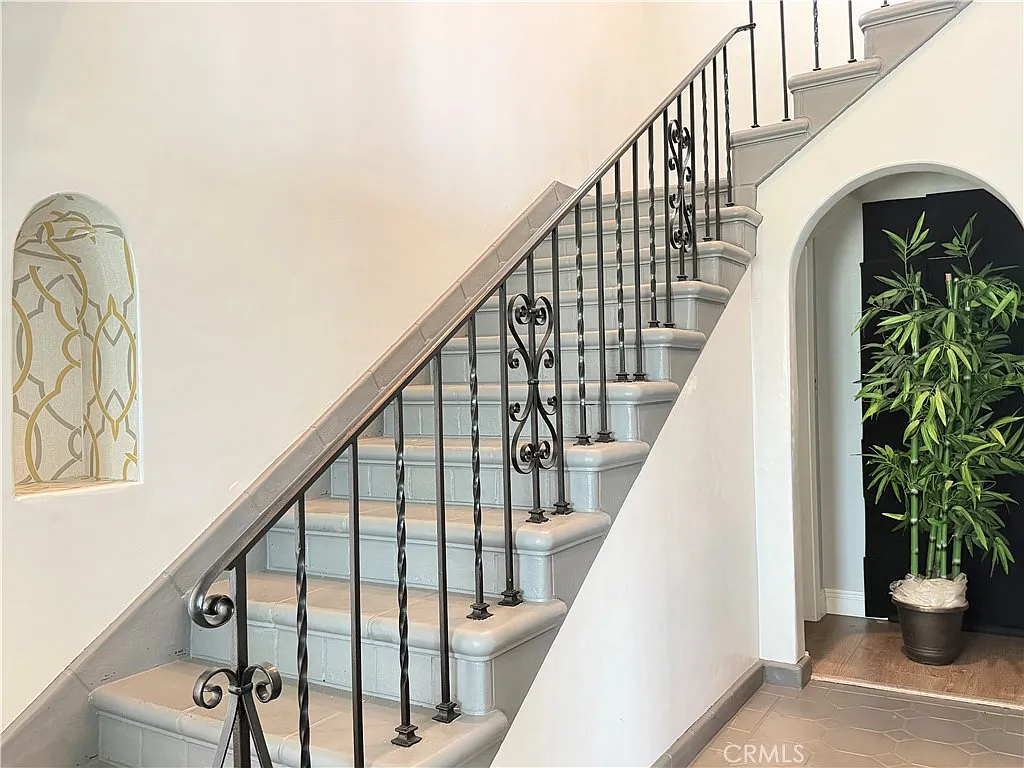 2 bed, 1200 sqft, $3,200 — Photo 4