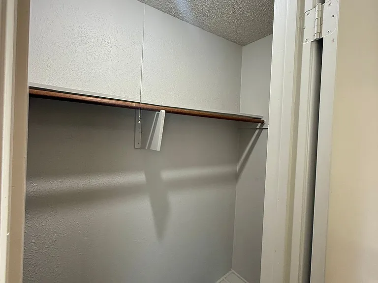 3610 Robinhood Dr — Photo 19
