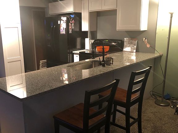4th image of 17853 Cedarlawn Dr