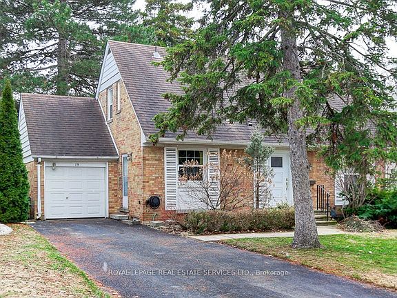 3rd image of 19 Hilldowntree Rd