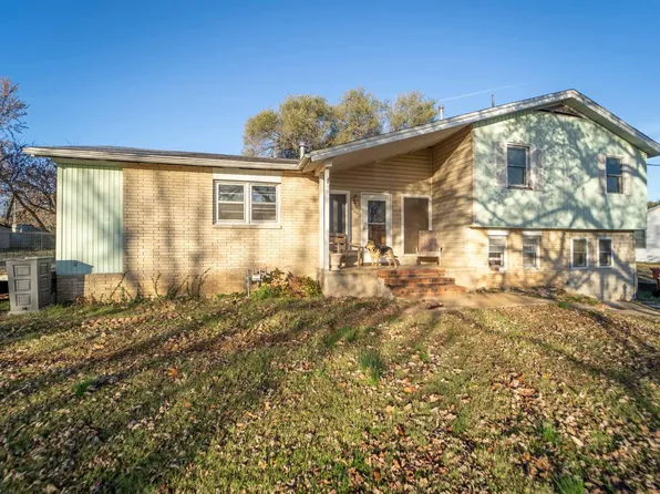 413 S Washington Street, Walnut Grove, MO 65770