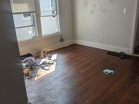 3rd image of 77 Truman St #3