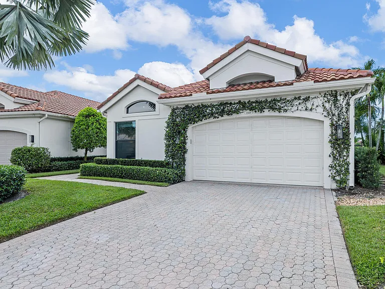 12618 Mallet Cir — Photo 3