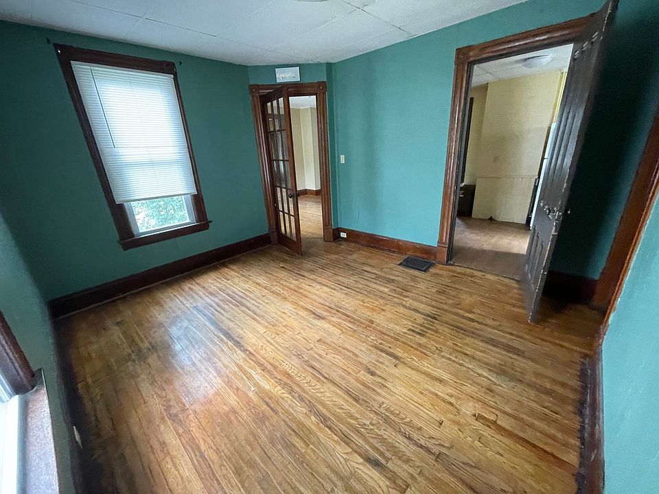 1st image of 15 Rickard St Unit 1