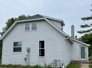 131 E Mill St, Vergas, MN 56587