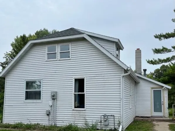 131 E Mill St, Vergas, MN 56587