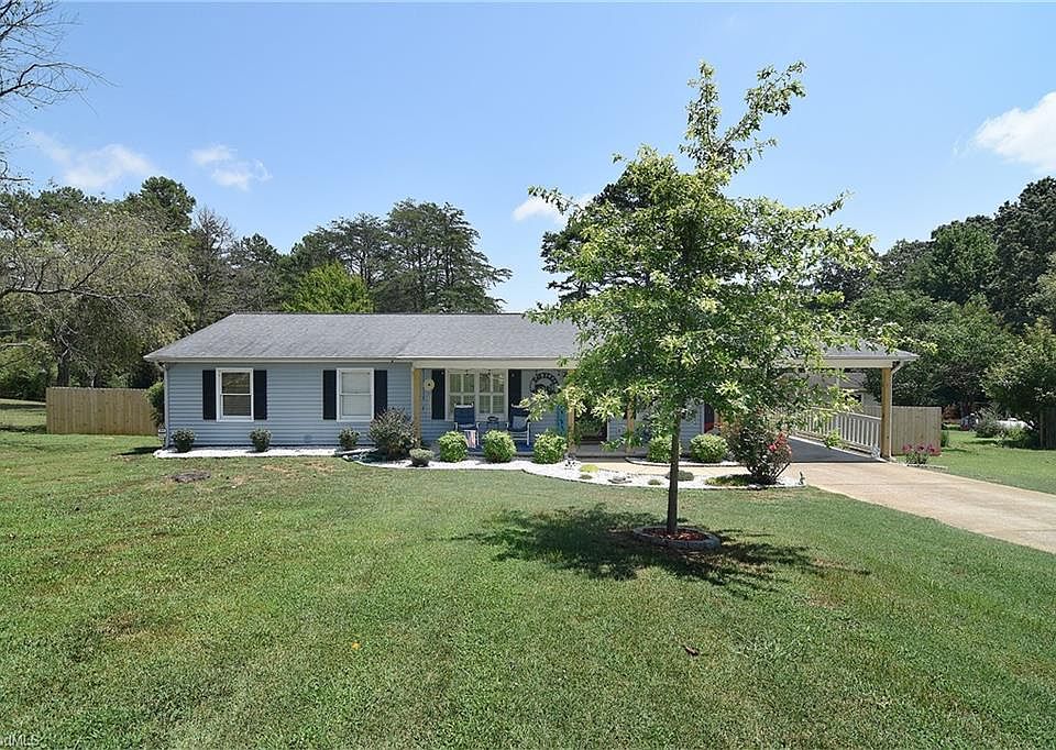 1st image of 133 Dawnwood Ln