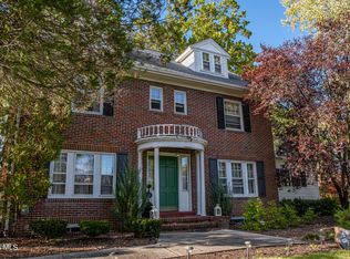 437 Overlook Dr, Hollidaysburg, PA 16648
