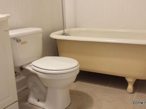 5th image of 111 6th Ave N APT 3