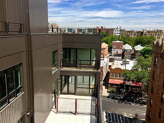 Rented by Manhattan Management LLC | media 33