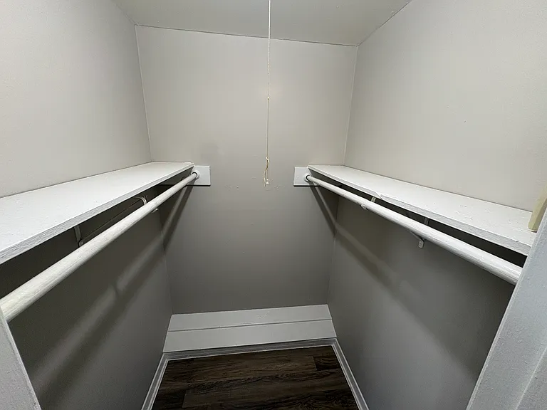 821 Yale St #6 — Photo 6