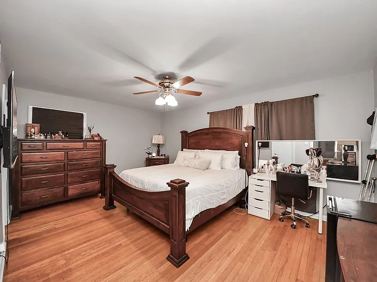 2601 Holly St — Photo 11