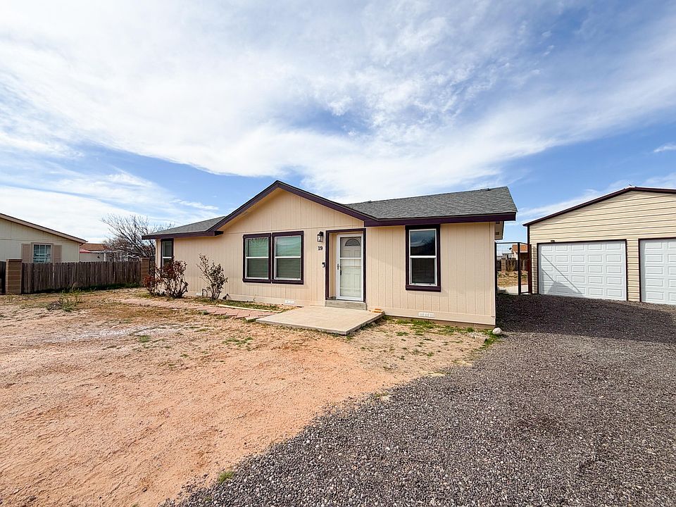 2nd image of 19 Avenida De Mesa Verde Loop